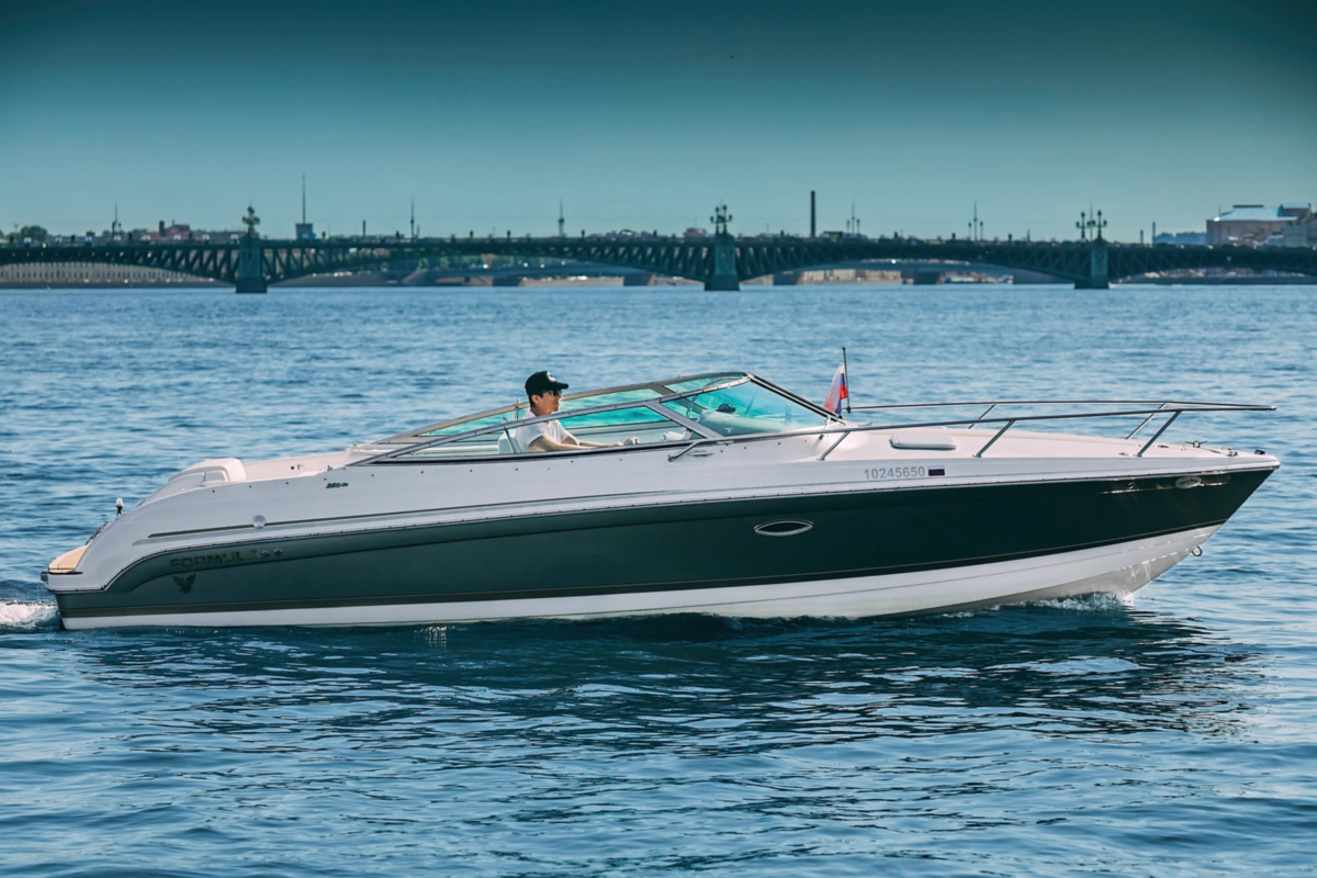 Катер Formula 260 «Magnum» image- 3